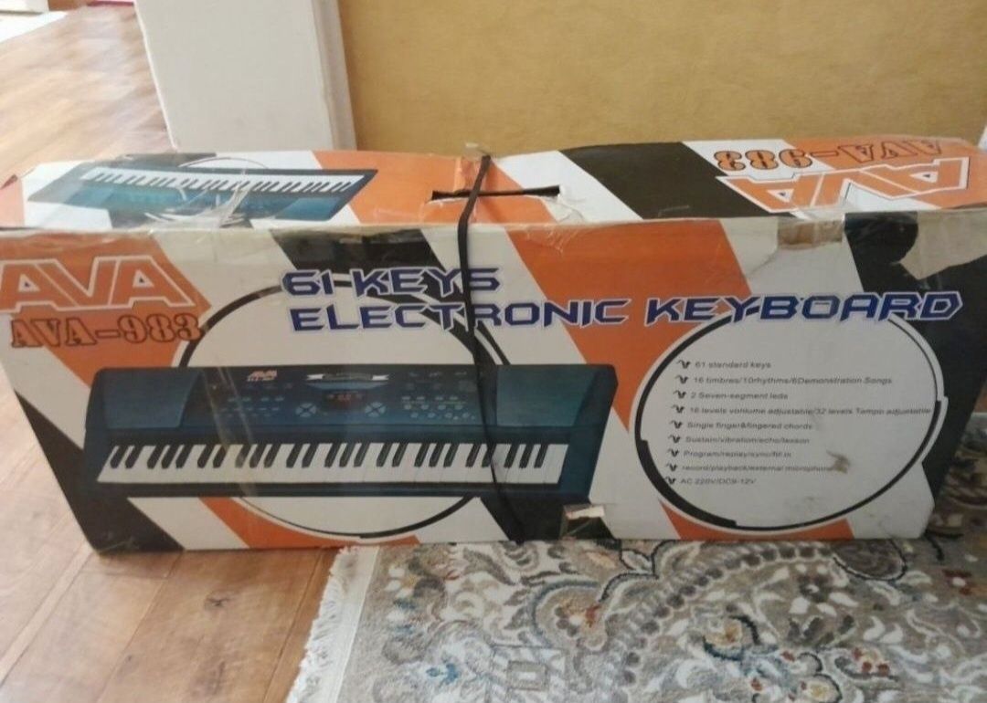 Электронный синтезатор