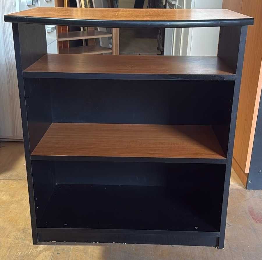 Comoda cu rafturi; Masuta cu blat 71x56 cm