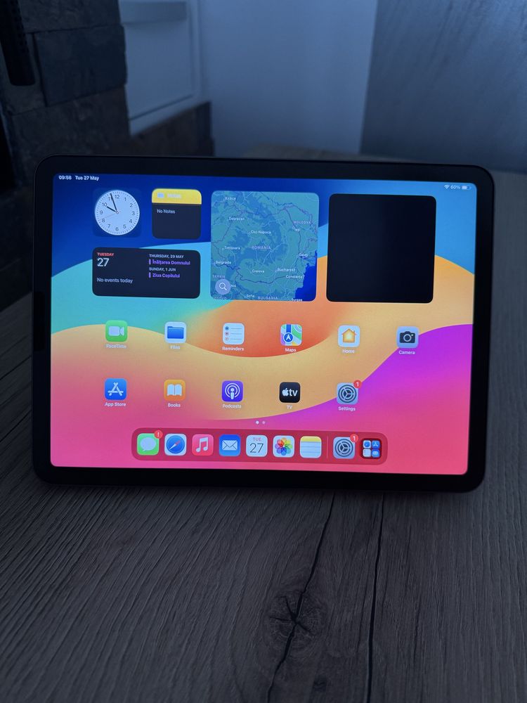 iPad Air 5 Apple M1 Chip Space Gray * Aspect ca noua