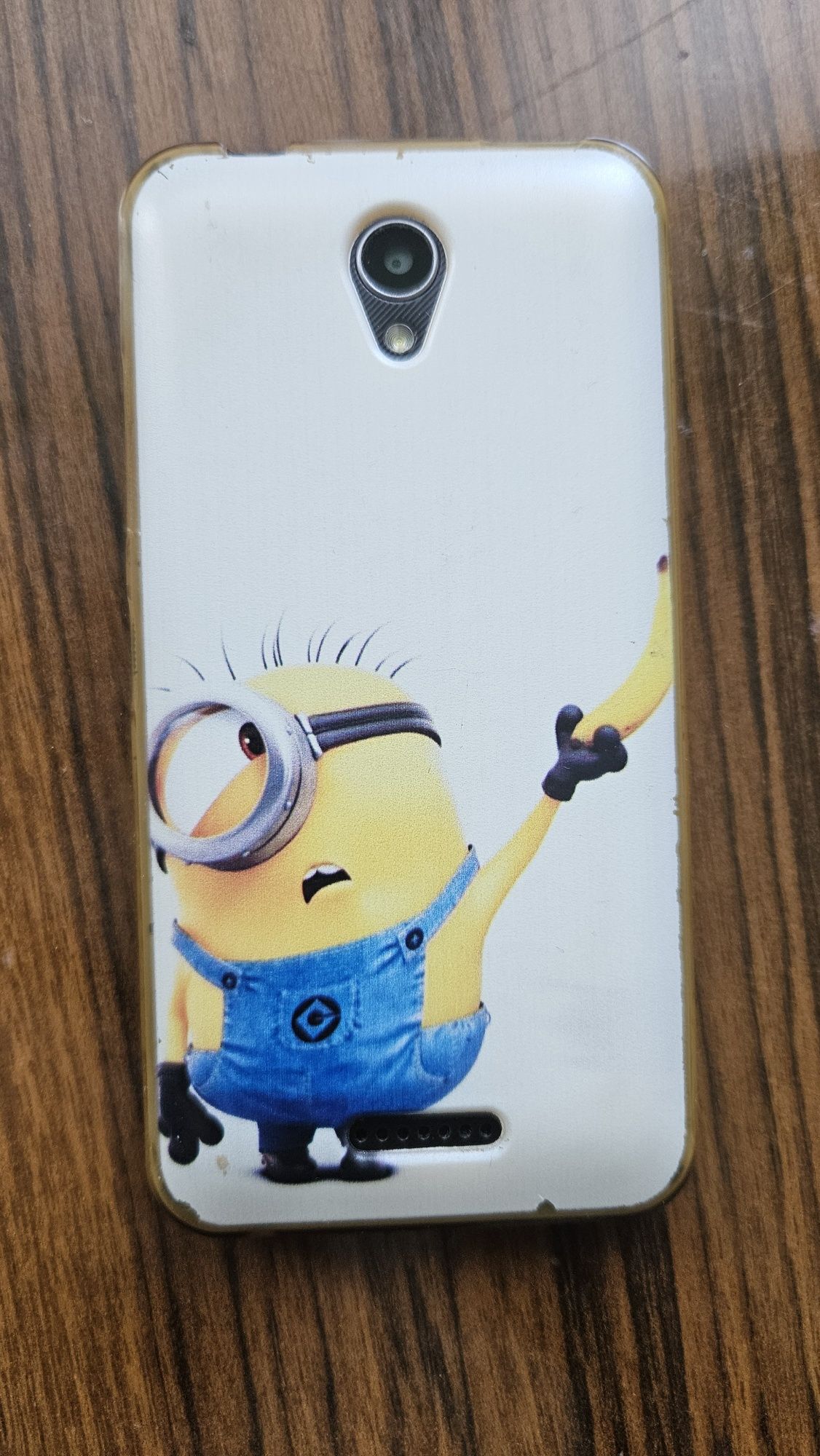 Продавам Lenovo A1010a20 - с кейс и протектор