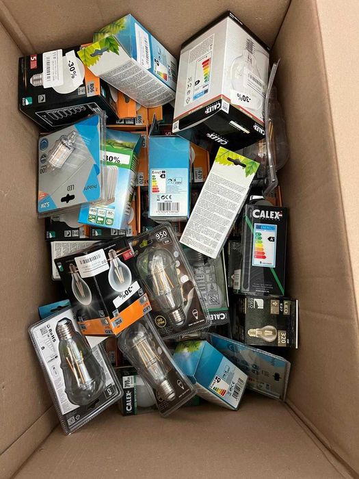 Lustre, spoturi, aplice, materiale electrice Lucide, Eglo, Aigostar