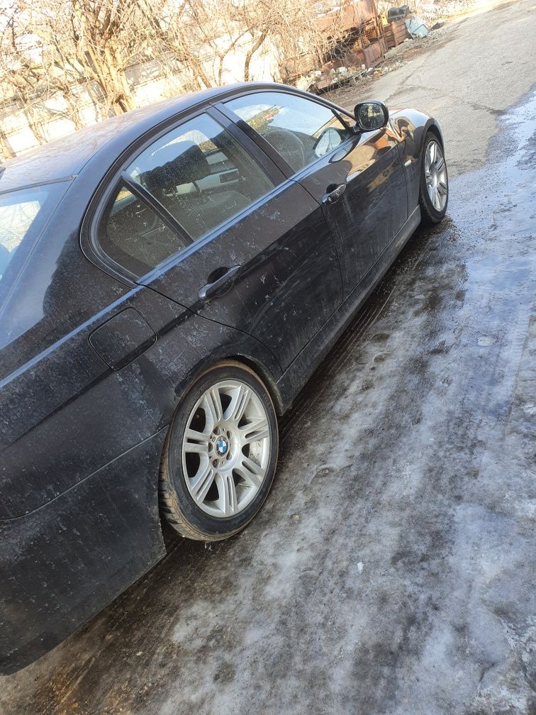 Dezmembrez Bmw E90 Lci Pachet M 2.0 diesel 184 cai