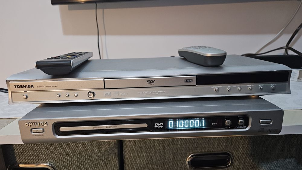Dvd player Toshiba si Philips cu telecomanda