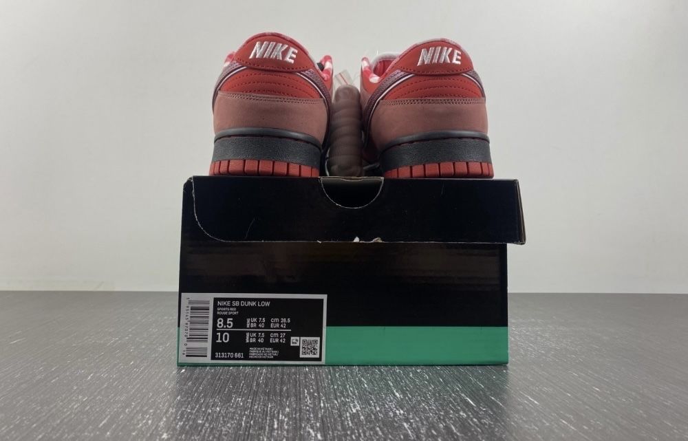 Nike SB Dunk Low Red Lobster