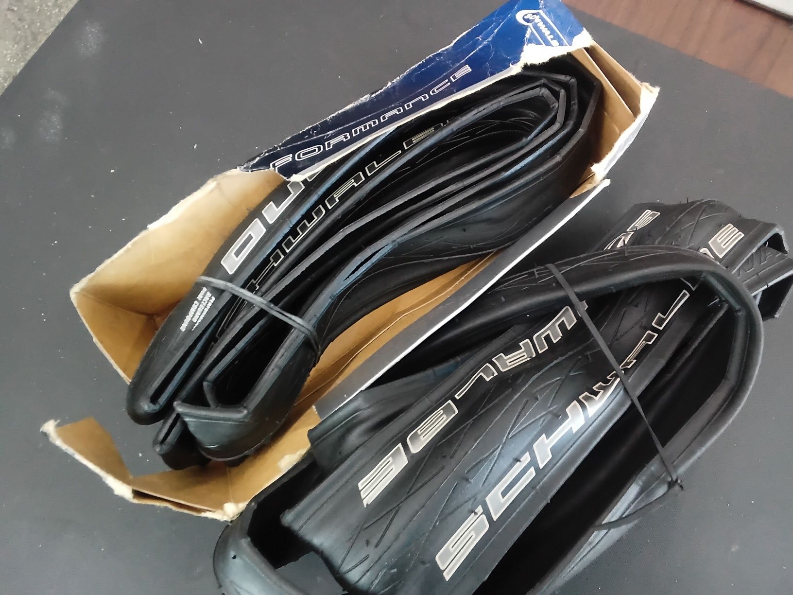 Anvelope pentru biciclete cursiere.