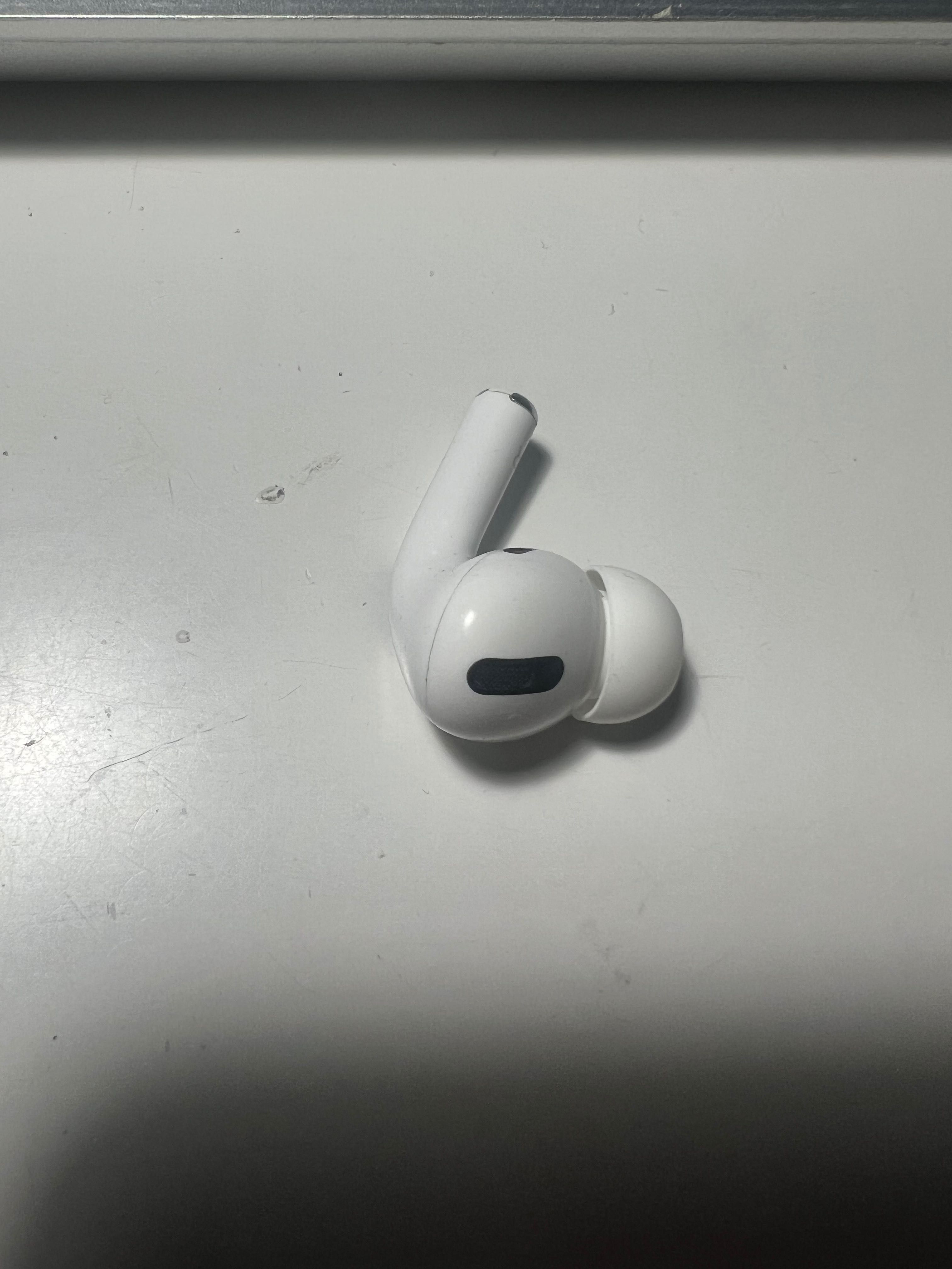 AirPods Pro 1 - dreapta A2803