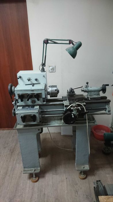 Токарный станок ТВ-4