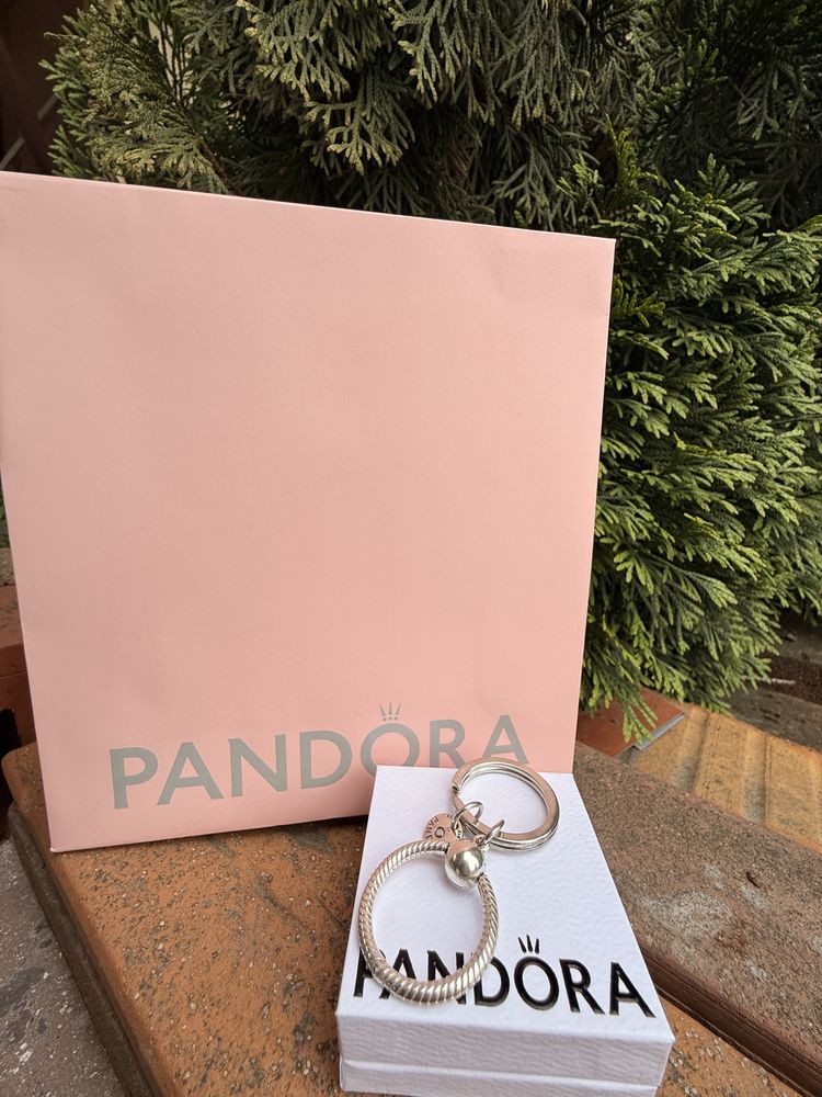 Breloc Pandora original