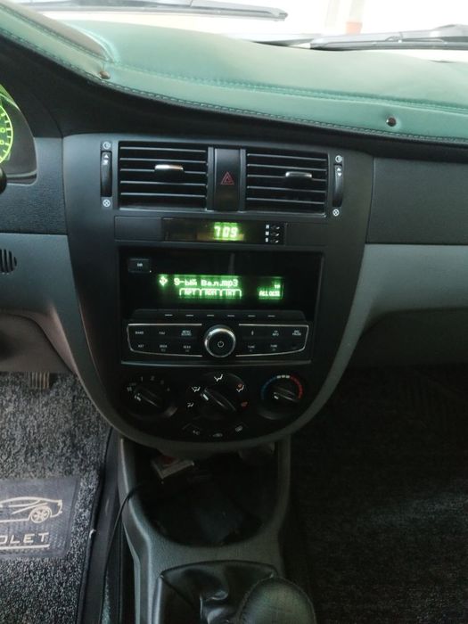 Chevrolet gentra.