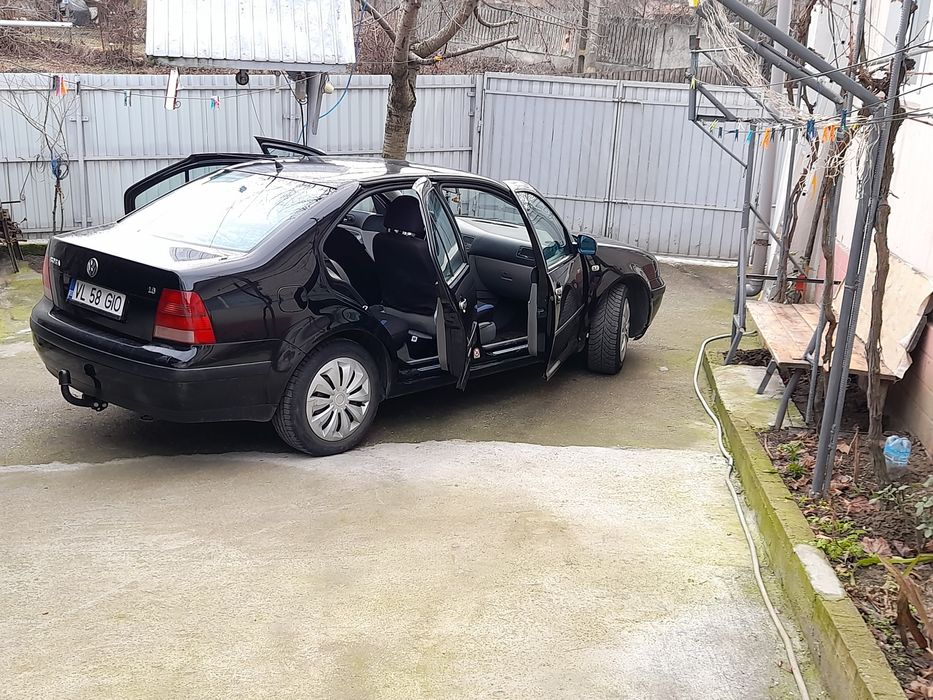 Vw bora mașina merge f bine nu consuma