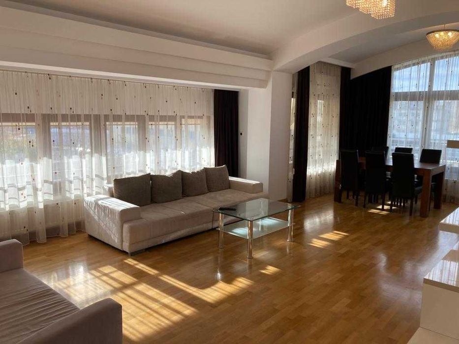 Proprietar inchiriez apartament lux zona de case Drumul Sarii, Afi