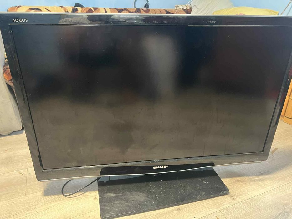 Televizor SHARP vând urgent