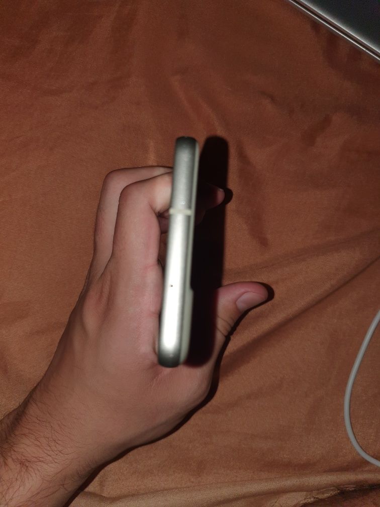 Vand S21 FE Dual Sim Defect