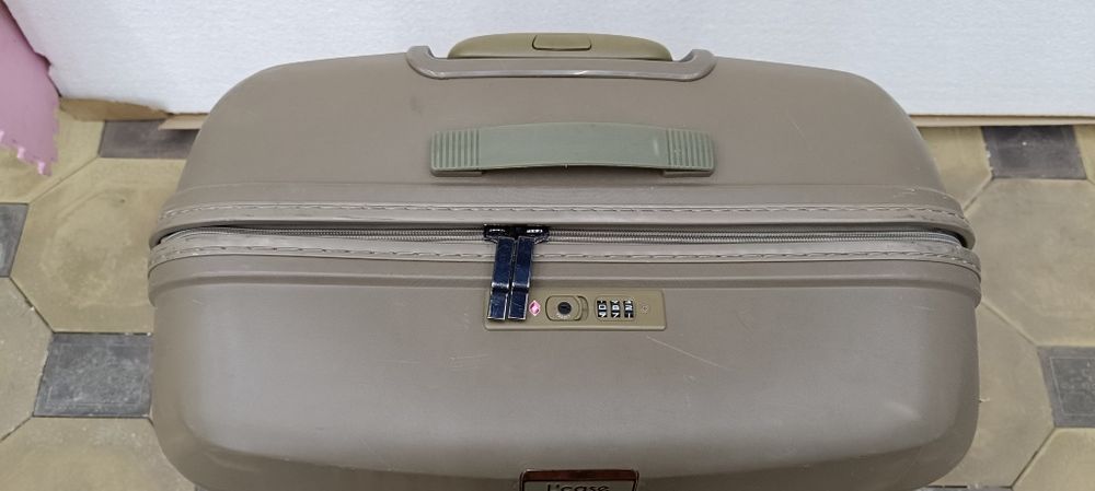 Продам или обменяю на средний чемодан