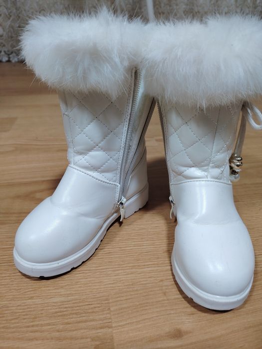 Cizmulițele  albe fetiță  nr27