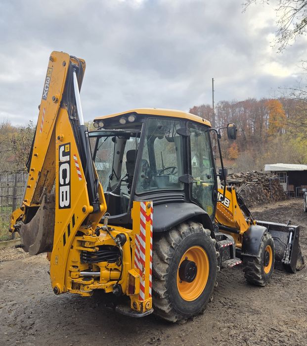 Buldoexcavator Jcb 3cx 2014