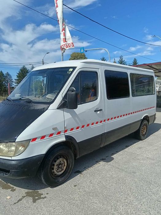 Vând sprinter 8+1