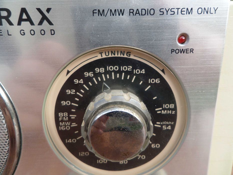 Radio de calitate,carcasa din lemn auditie super