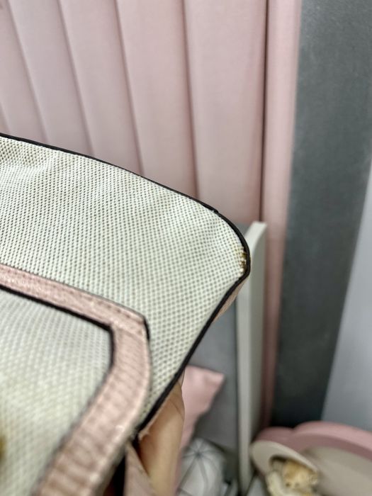 Дамска чанта guess