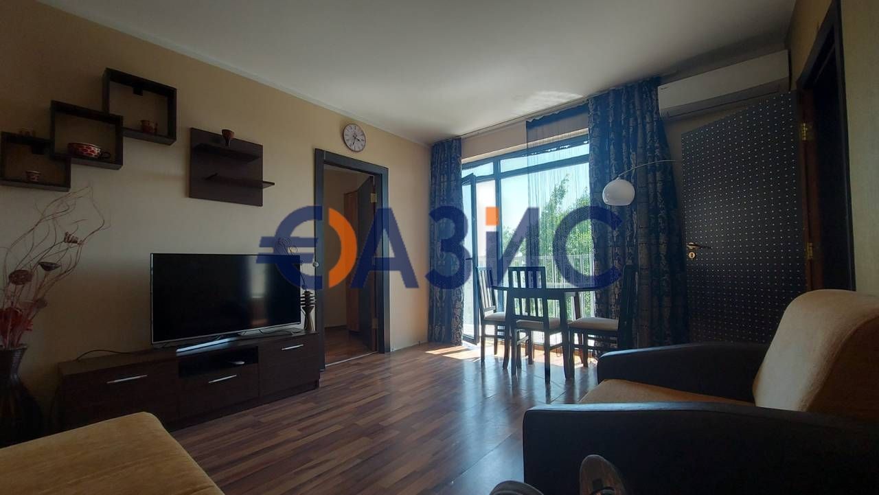 Продава се Тристаен апартамент в к.к. Слънчев бряг - 99 кв.м за 910 €/кв.м - Снимка #4