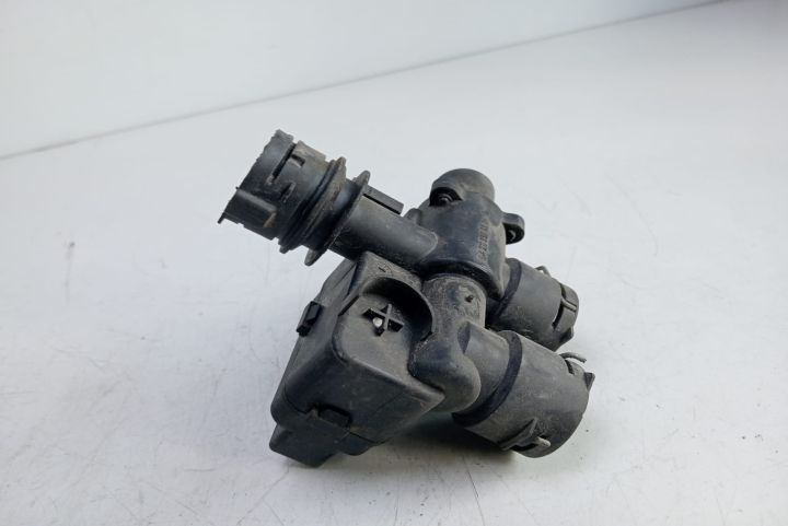 Robinet caldura A2118320584 Mercedes-Benz E-Class W211
