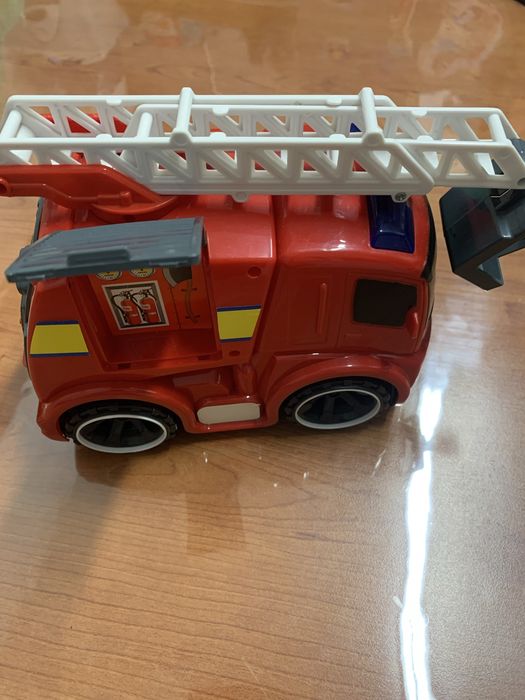 Masina de pompieri jucarie