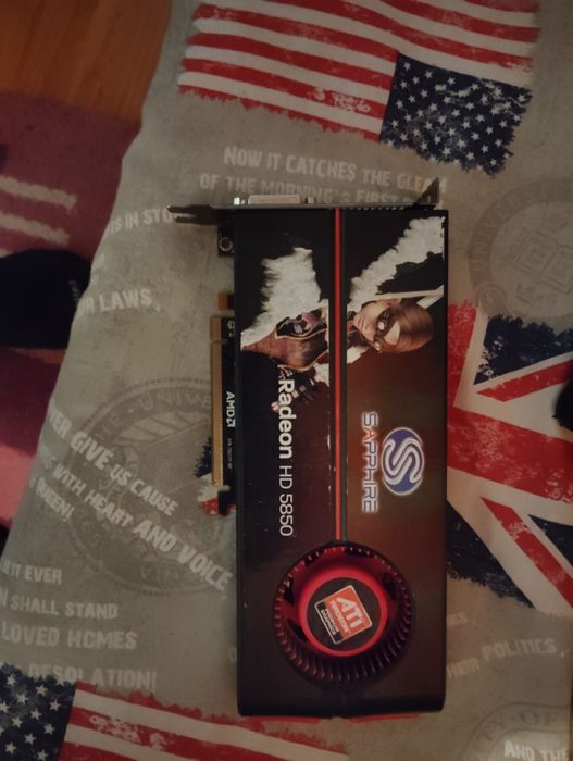 Placa video Radeon HD 5850