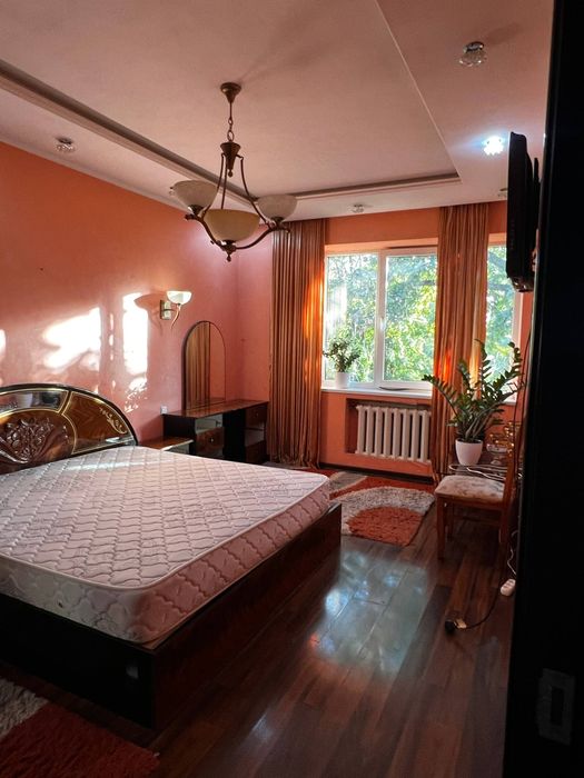 Чиланзар-11 Ор-р:*Чирокчи жиз* 4/4/4 (70м²)