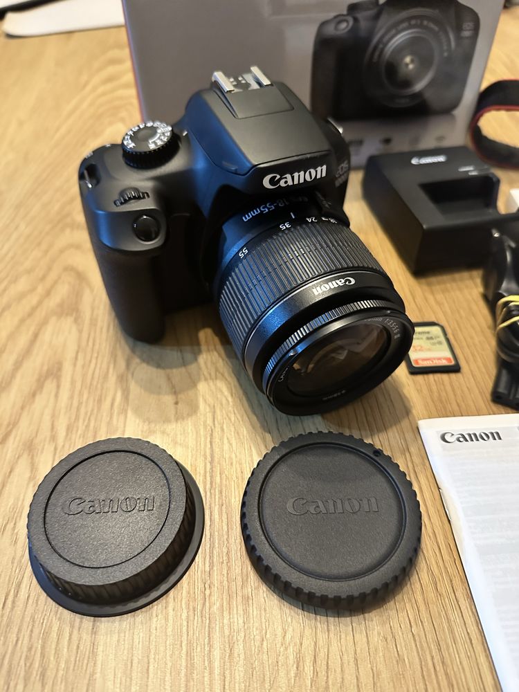 Aparat foto DSLR Canon EOS 4000D Full Box ! Ca noua ! + card 32gb !