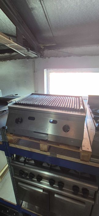 Grill,gratar roca vulcanica ,linia 600,restaurant,catering,food