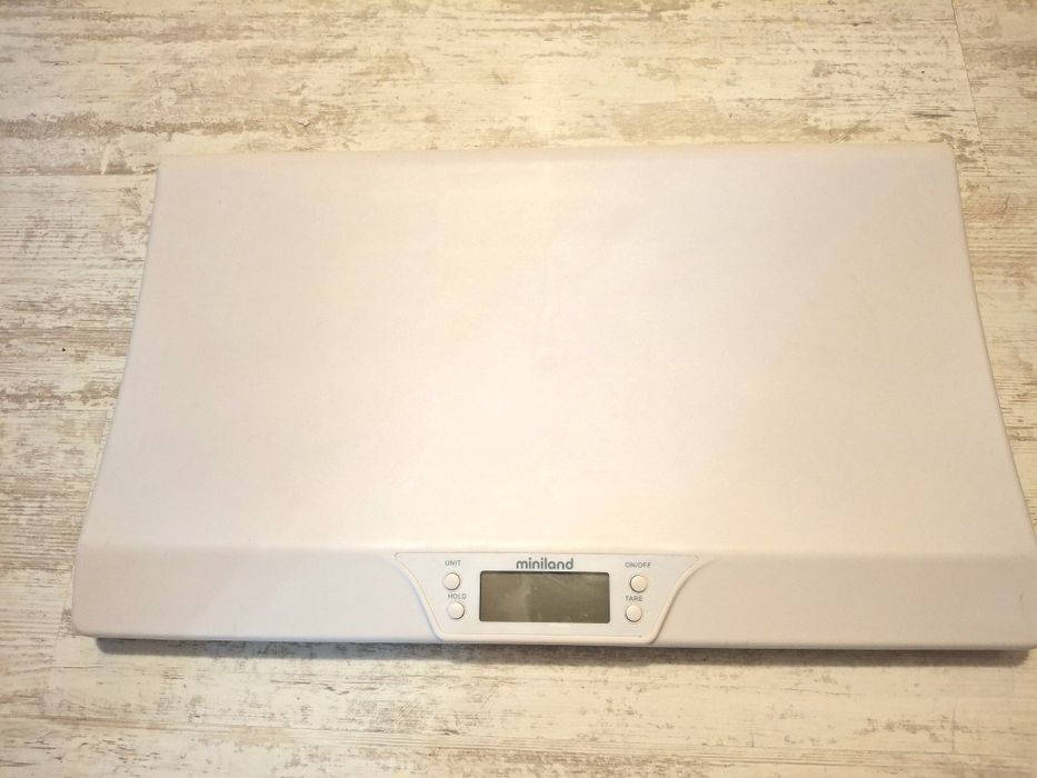 Електронна везна за бебе Miniland