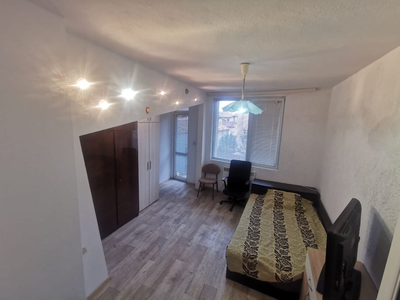 Дава се под наем Двустаен апартамент в Варна, Христо Ботев - 50 кв.м за 280.5 € - Снимка #5
