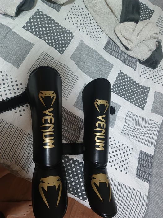 Щитки для мма веном