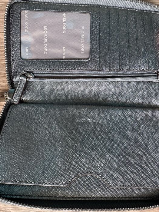 Portofel Michael Kors argintiu din piele