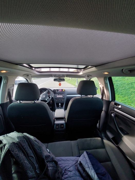 Vând Golf VI 2.0TDI Highline