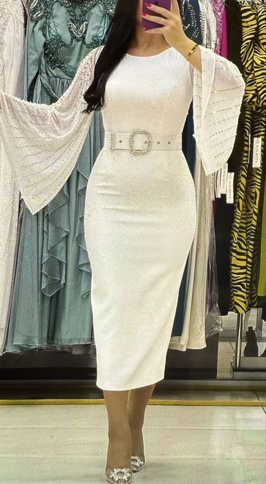 Вечернее женское платье