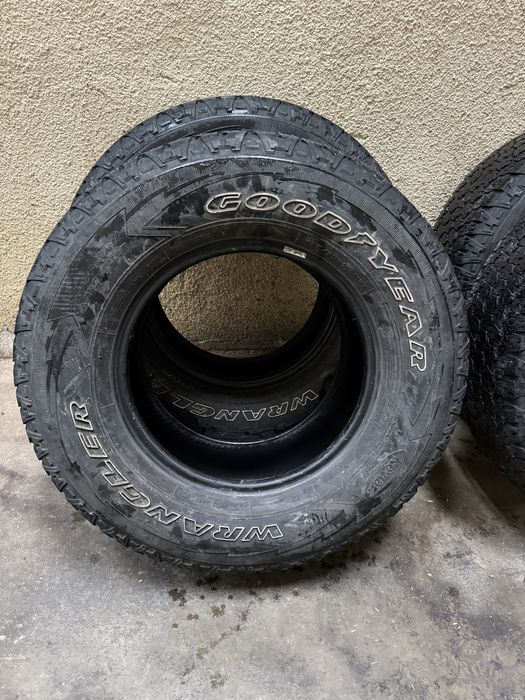 Всесезонни  Гуми 265/70R16