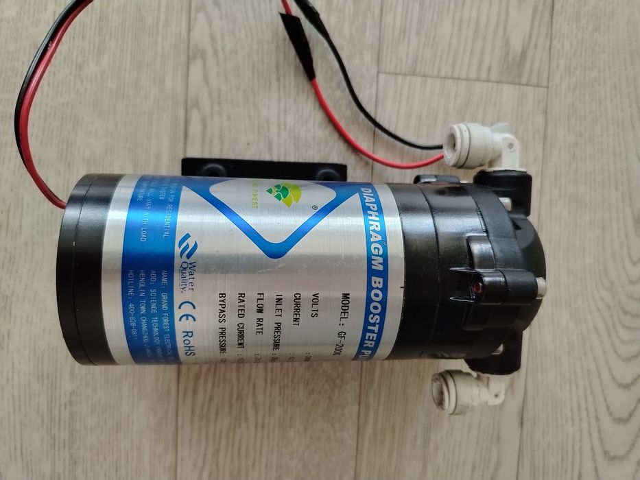 Продам бустерный насос