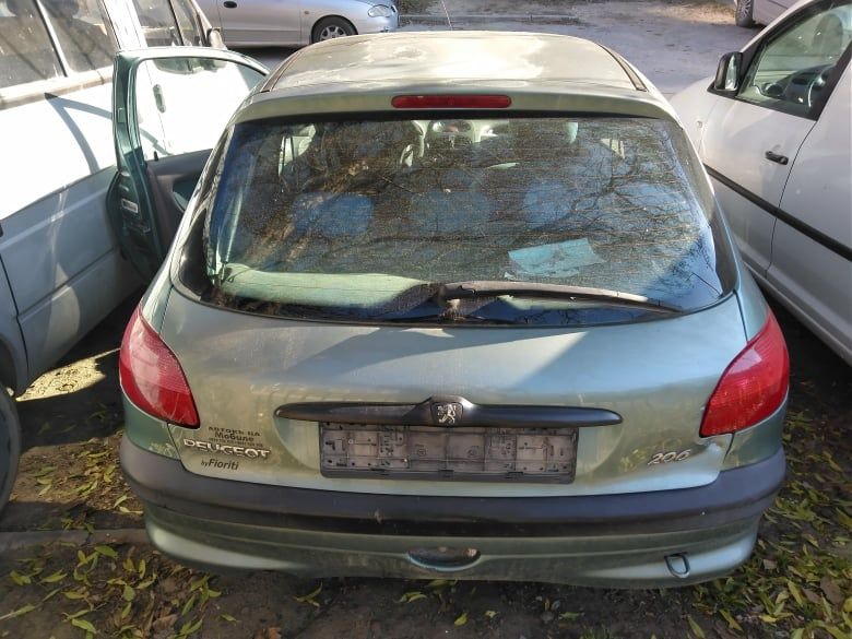 На Части Пежо 206 1.9д