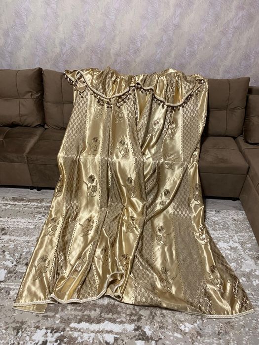 Красивые шторы с ламбрикеном