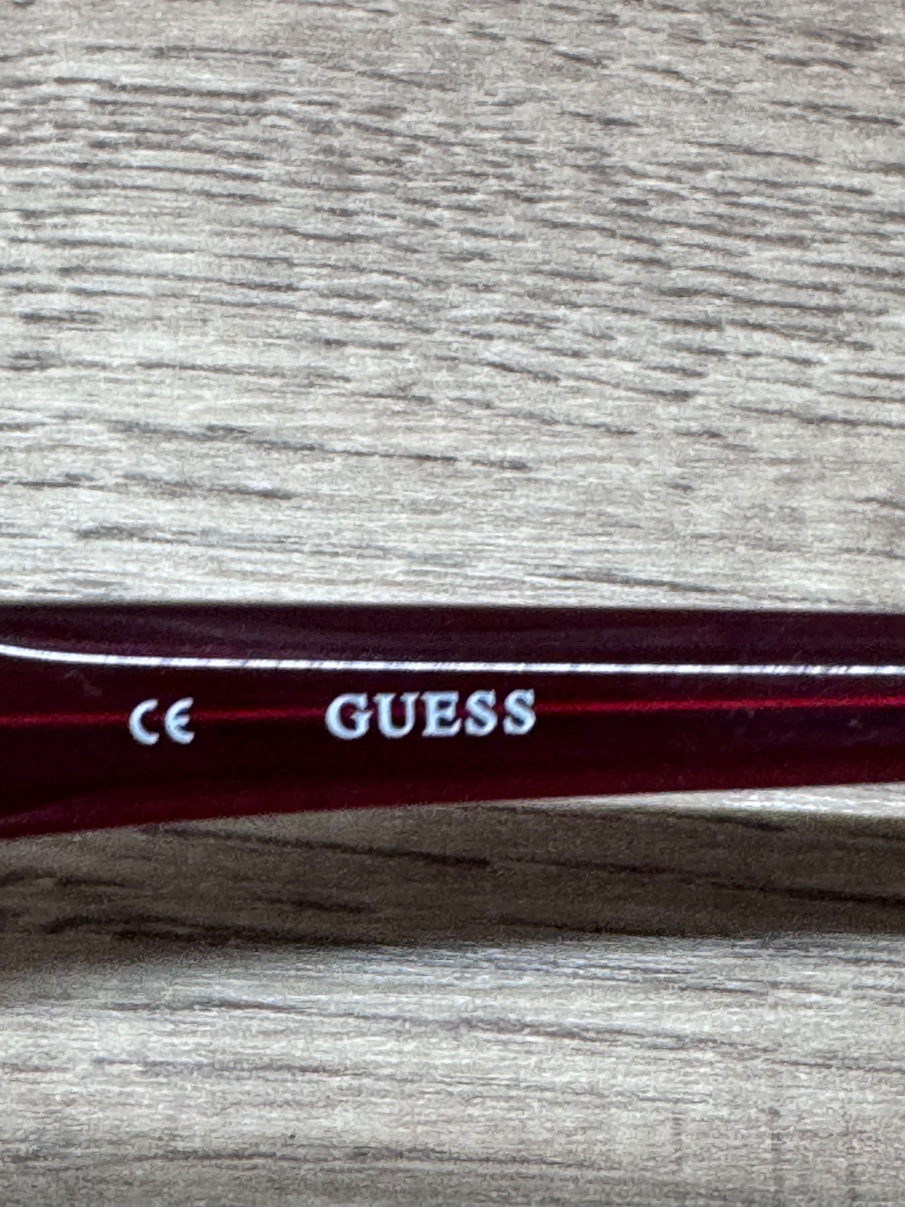 Диоптрични рамки Guess