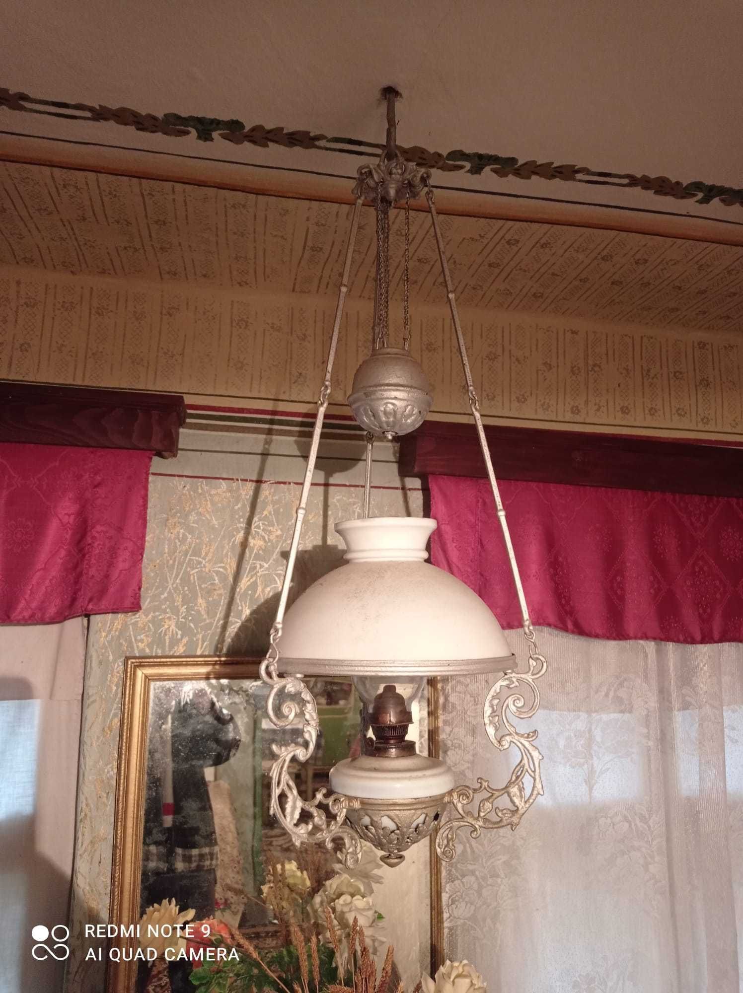 Vând Lampa petrol de la începutul secolului XX in stare perfecta.