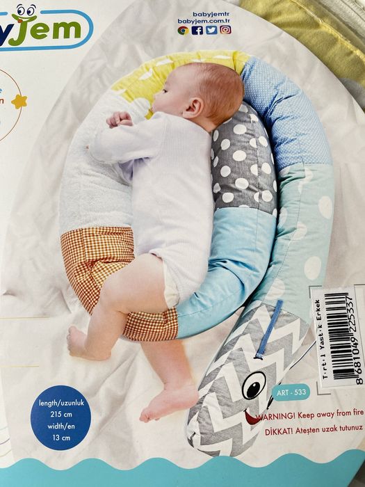 Обиколкник, възглавница за бебешка кошара