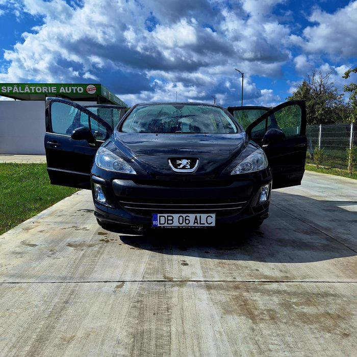 Vând Peugeot 308 2012