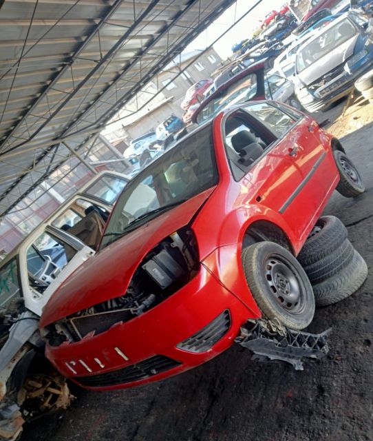 Aparatoare / Carenaj noroi fata dreapta Ford Fiesta a 5-a generatie