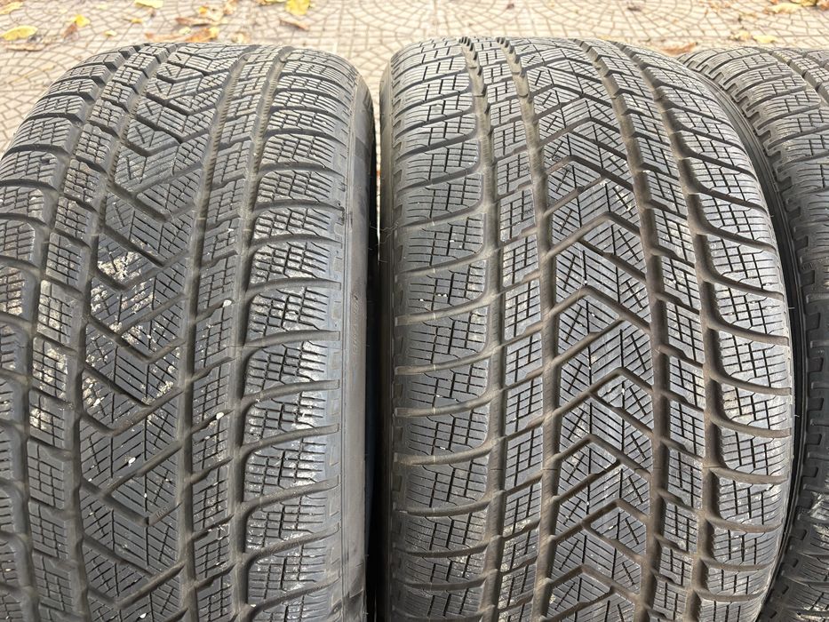 Зимни Гуми Pirelli 275/45/21 и 315/40/21