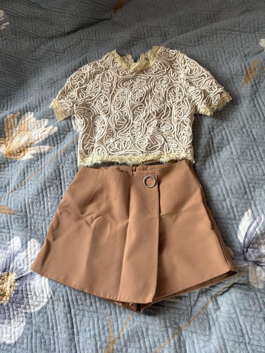 Двойка, топик с шорты-юбкой