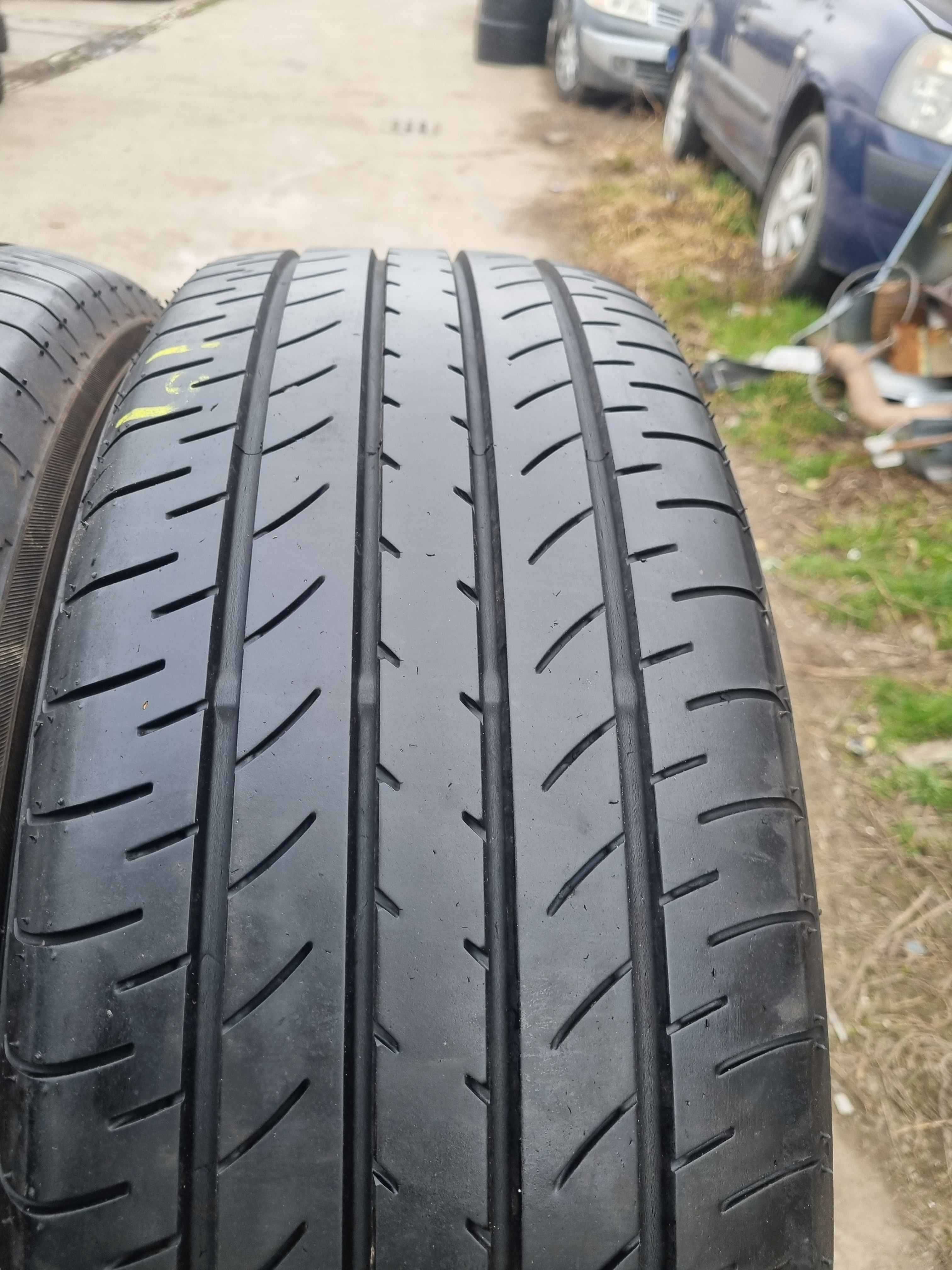 SET 4 Anvelope Vara 225/60 R18 YOKOHAMA BluEarth