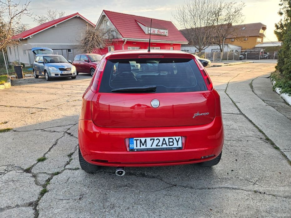 Fiat Grande Punto an 2007 motor 1.9 jtd cutie manuala