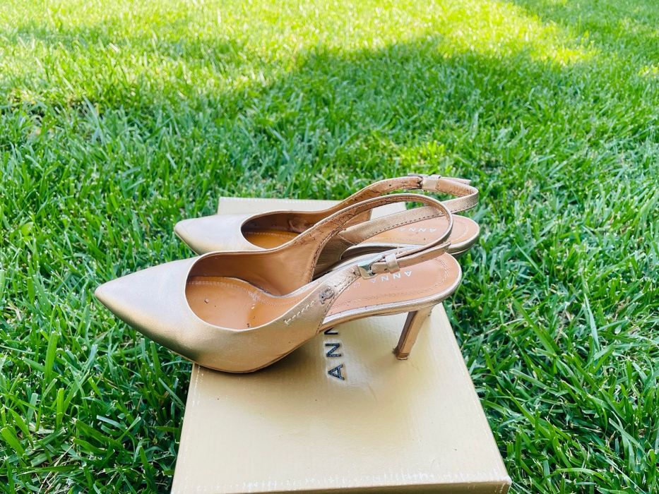 Sandale Anna Cori aurii